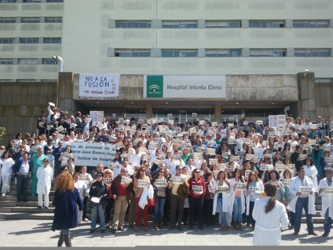 Ruidosa concentración en contra de la unificación de los hospitales