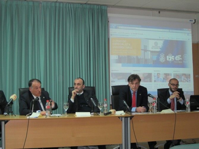 La Cátedra Decano se presenta con una mesa redonda de cuestiones jurídicas de actualidad sobre el fútbol español