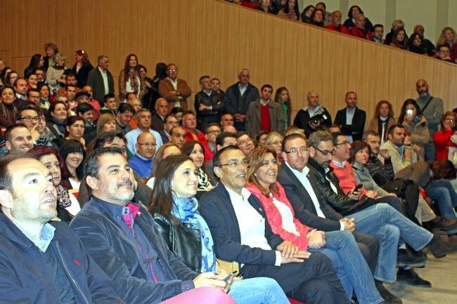 Caraballo muestra su orgullo por el trabajo de los socialistas 'en la lucha por defender a Huelva'