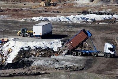 Los trabajadores ven 'desproporcionado' el cierre cautelar y lamentan 'los ataques injustos'
