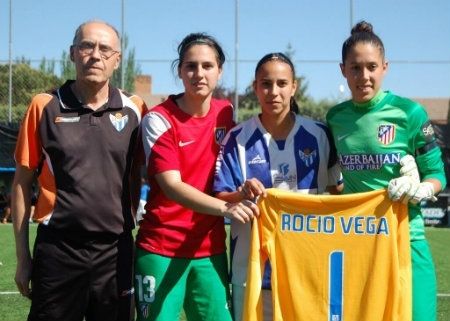 El Fundación Cajasol San Juan y el Atlético se acordaron de Rocío Vega