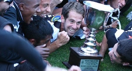 Riolfo gana el Clausura con Wanderers y Alexander marca y se clasifica para la Europa League con el Brondby
