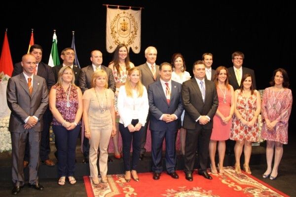 La corporación municipal se baja el sueldo un diez por ciento