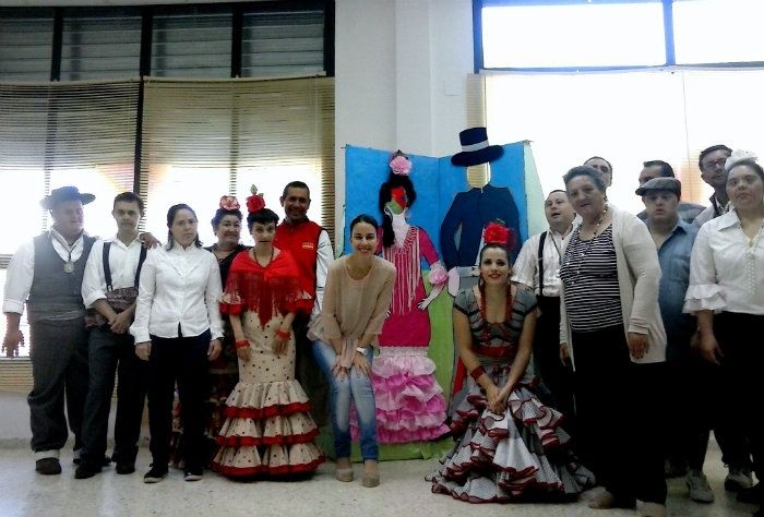 Colorida fiesta rociera en el Centro de Discapacitados de Punta Umbría