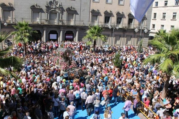 Huelva despide a Emigrantes