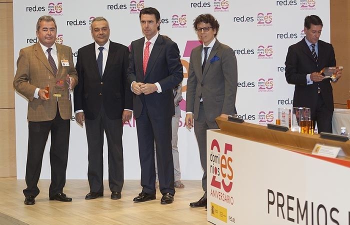 Industria premia al Servicio de Gestión Tributaria por ser pionero en el registro y uso del dominio '.es'