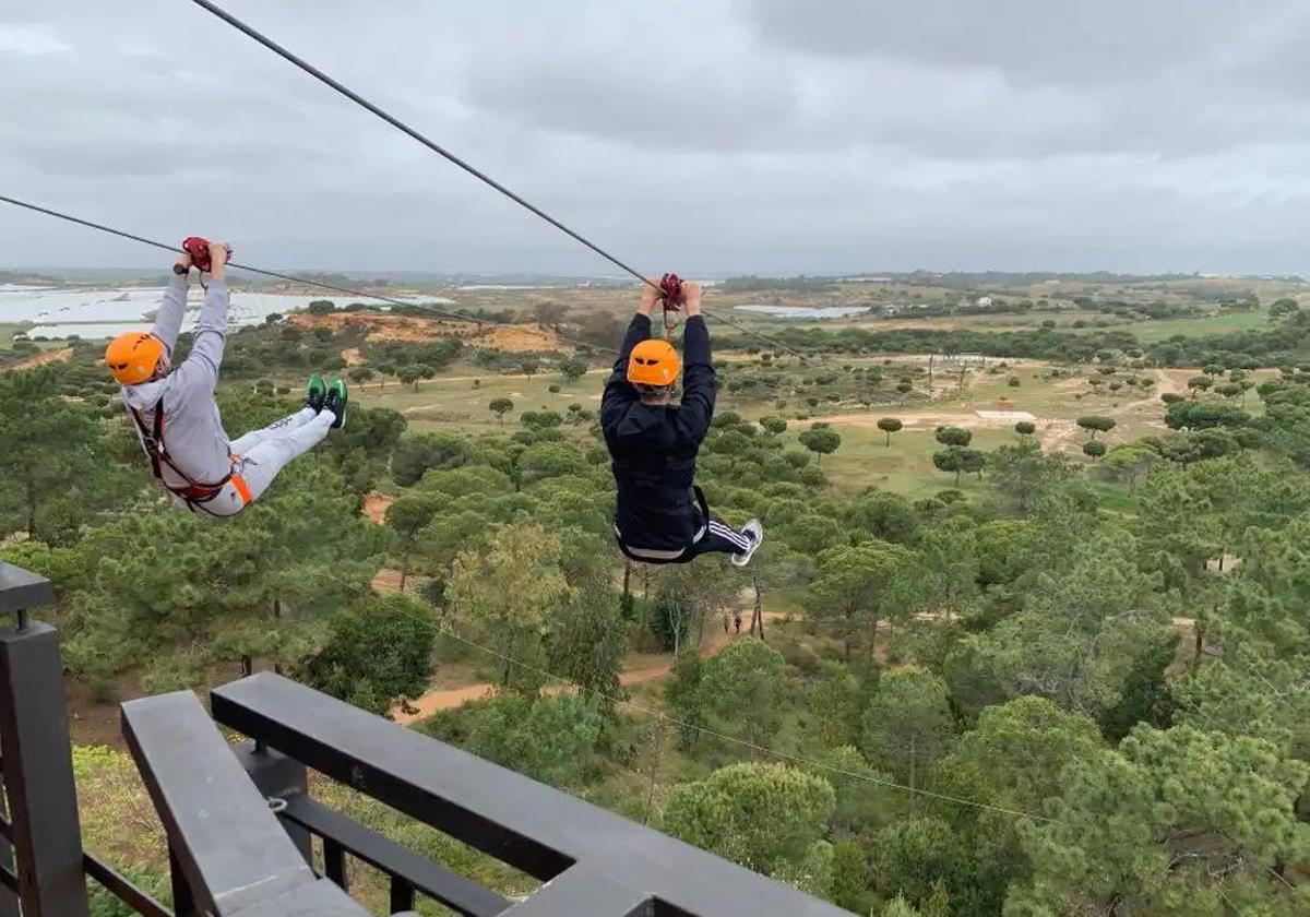 Imagen de la tirolina de Islantilla, en Huelva