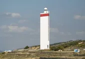 Uno de los faros más raros de España está en esta conocida playa de Huelva y tiene forma de triángulo