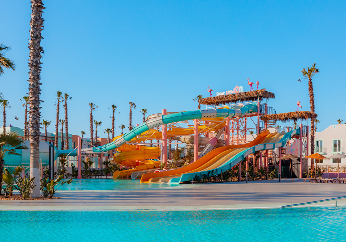 Este es el resort de Matalascañas que tiene pases de día para disfrutar de sus piscinas y con todo incluido