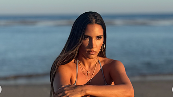 El refugio de India Martínez es una playa de Huelva que la enamoró: «Ver esa puesta de sol que tanta paz te da»