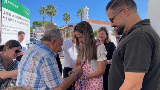 La candidata del PP ha estado acompañada del alcalde de Cartaya