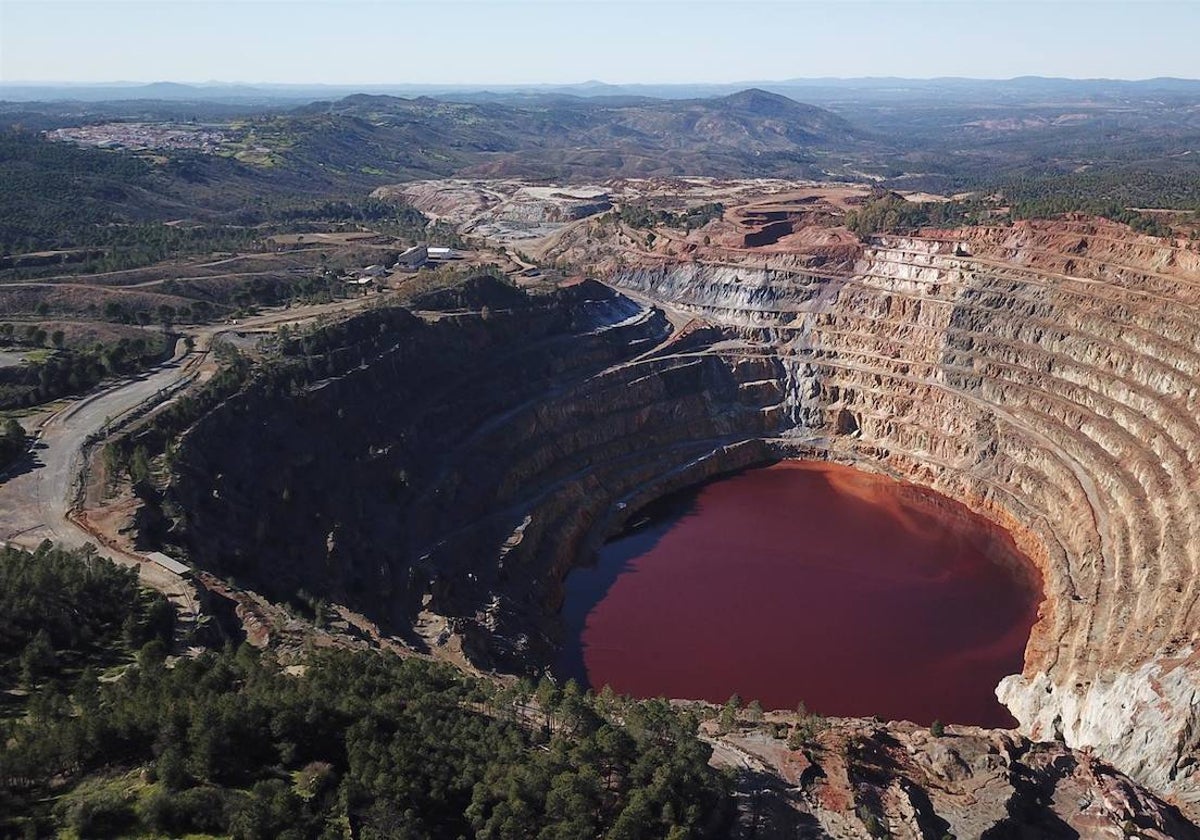 La explotación minera Corta Atalaya, en Riotinto, fue escenario para la película 'El corazón de la tierra'