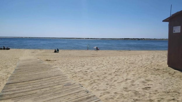 Estas son las 20 playas accesibles en la costa de Huelva según la guía de Cocemfe y Andalucía Inclusiva