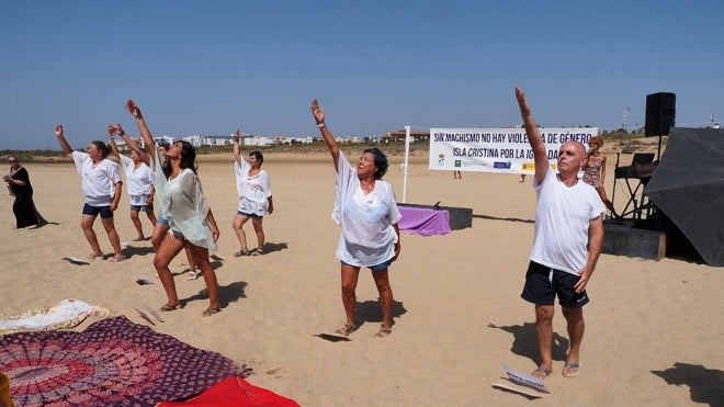 La playa de Ramiño acogió el acto por octavo año