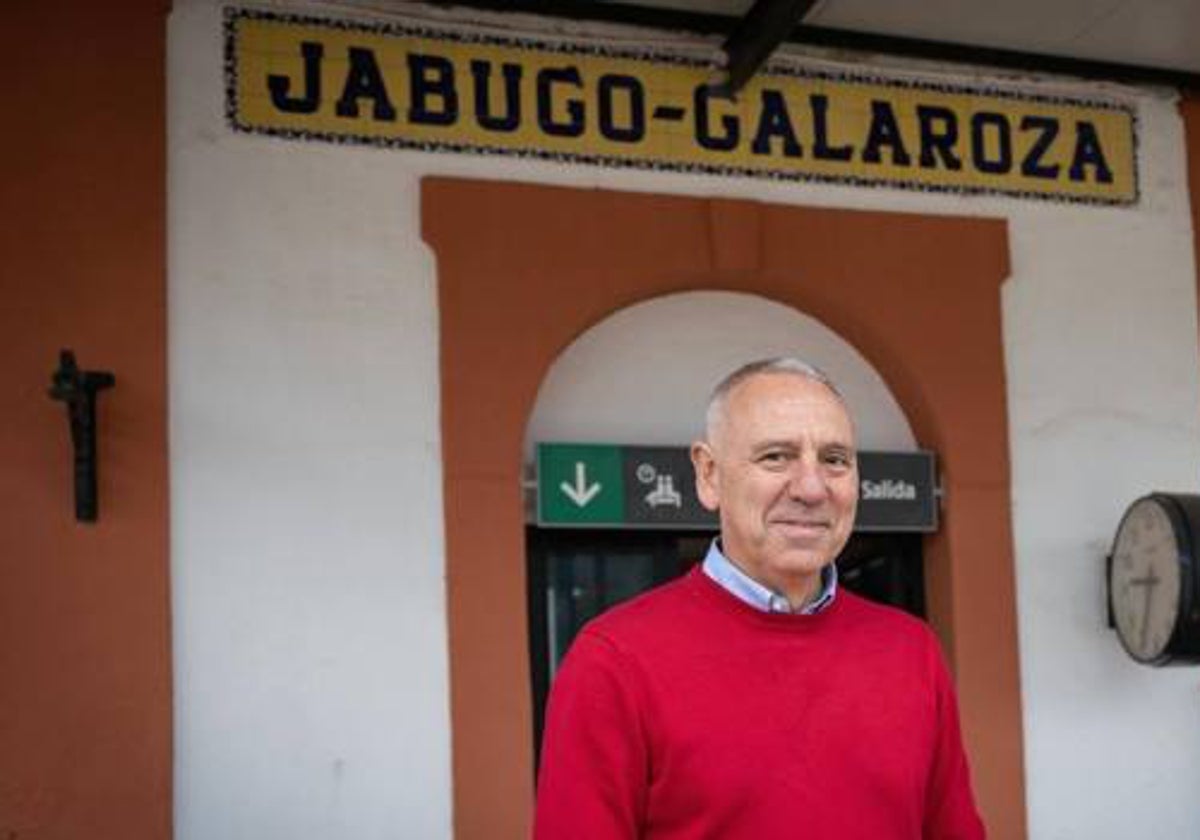 Félix Sancha, autor de'Jabugo. La revolución industrial del cerdo ibérico'