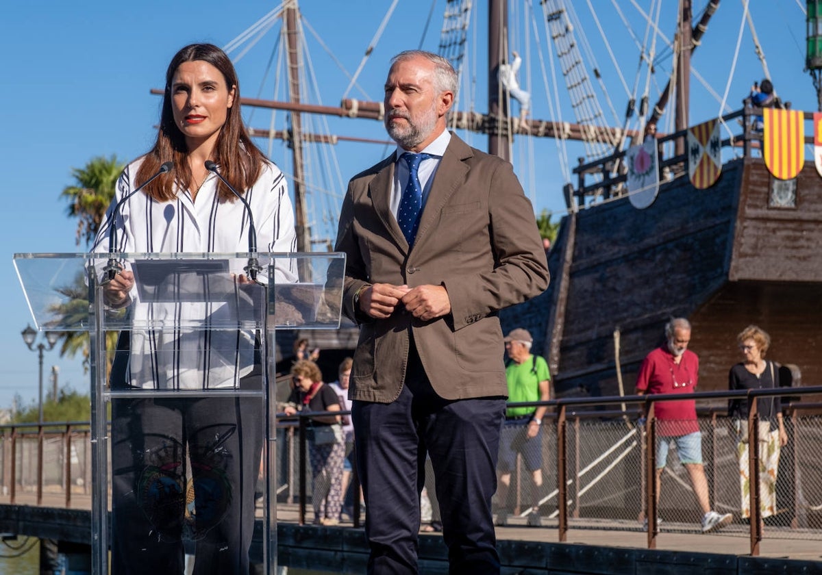 Ana Delgado y Emiliano Cabot presentado el programa de actividades en el Muelle de las Carabelas