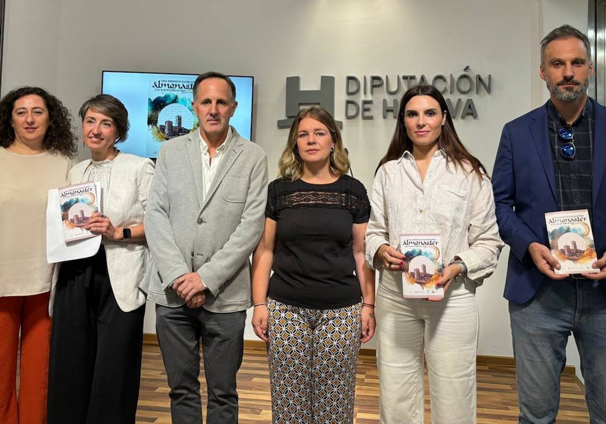 La presentación de las Jornadas Islámicas de Almonaster la Real en la Diputación de Huelva