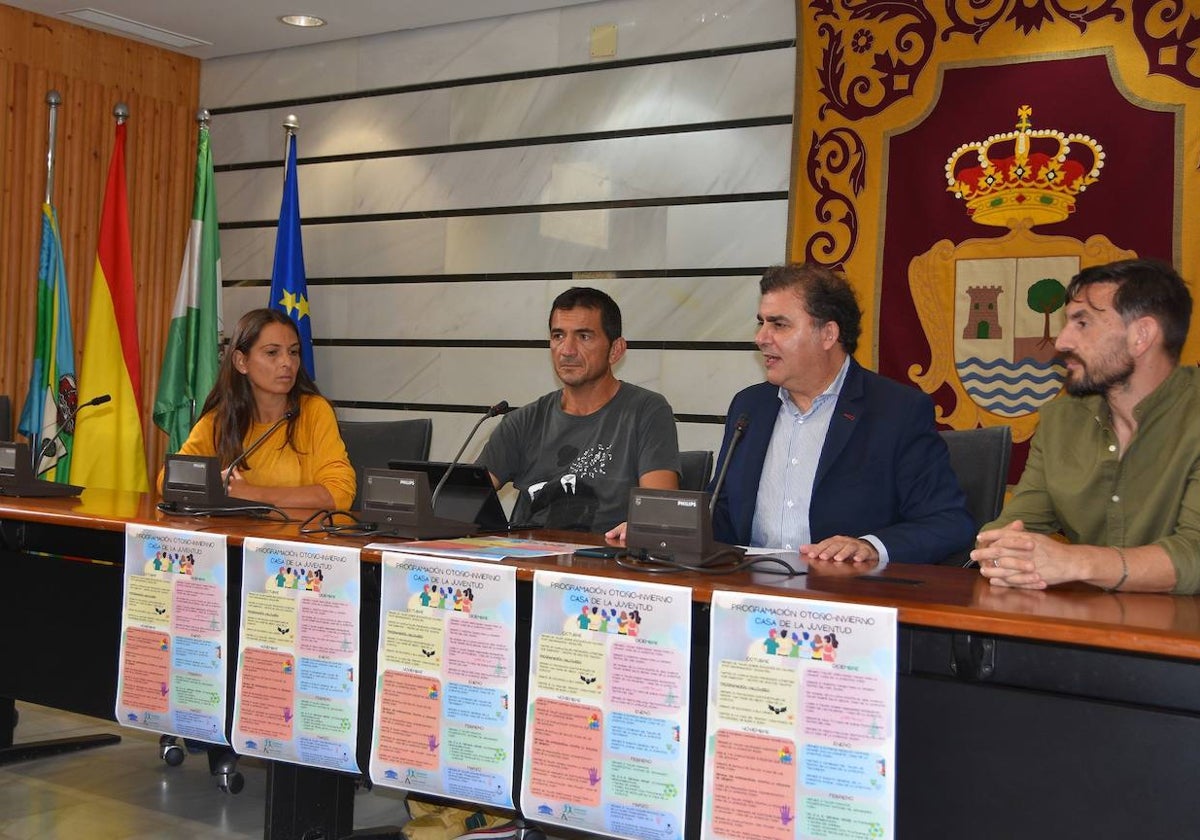 La presentación de las actividades para los adolescentes este miércoles en el Ayuntamiento de Punta