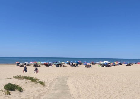 Imagen secundaria 1 - Proyecto de restauración en la playa de La Bota: ¿Qué es lo que quiere hacer el Ministerio?