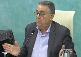 El alcalde de Almonte, sobre el aparcamiento en Matalascañas: ¿Qué playa de España no tiene zona azul?