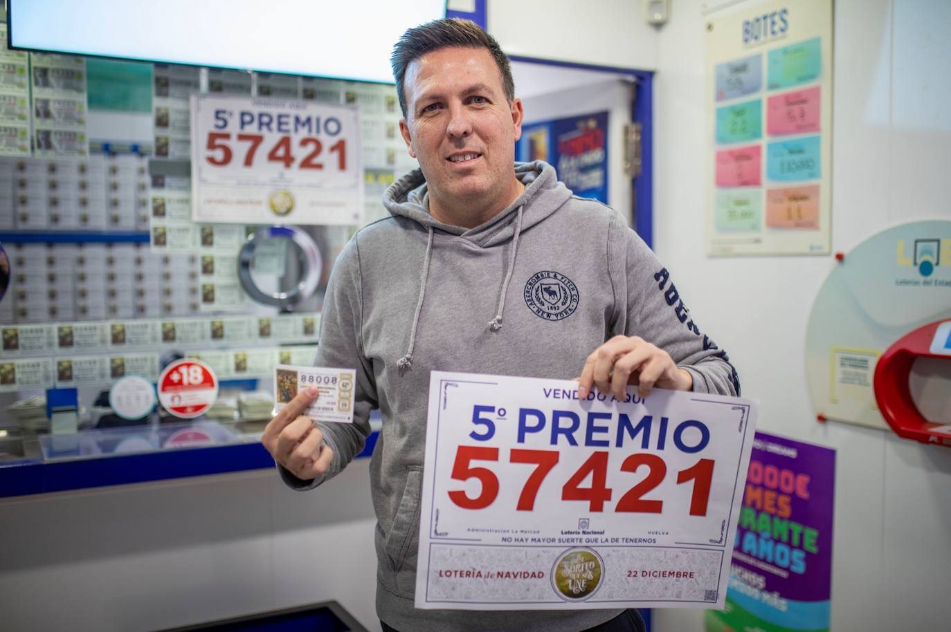 Las mejores imágenes que ha dejado en Huelva el sorteo de Lotería de Navidad 2023