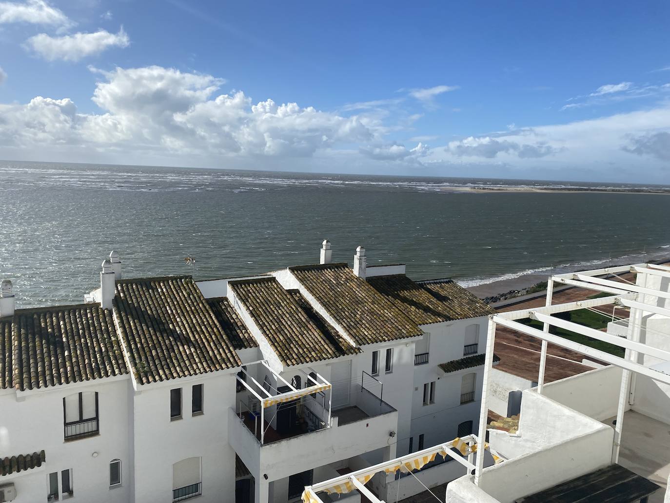 Este es el peligroso estado de los accesos a la playa de El Portil