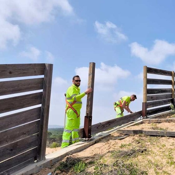 Trabajos de conservación en la carretera A-483, en la provincia de Huelva