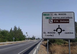 El tercer carril de la A-483 entre Almonte y El Rocío será reversible mediante un sistema piloto de balizas