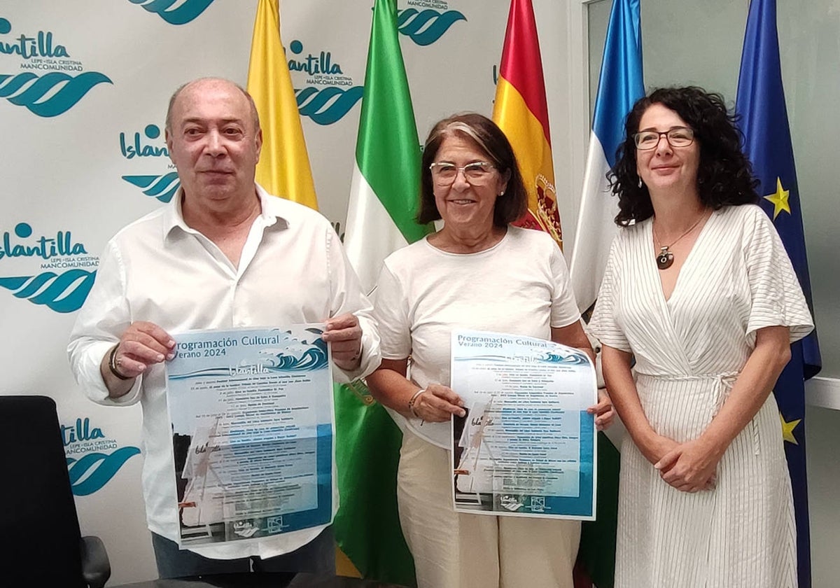 Francisco Zamudio, Mariana Otero y Luna Baldallo han presentado la programación de verano en Islantilla