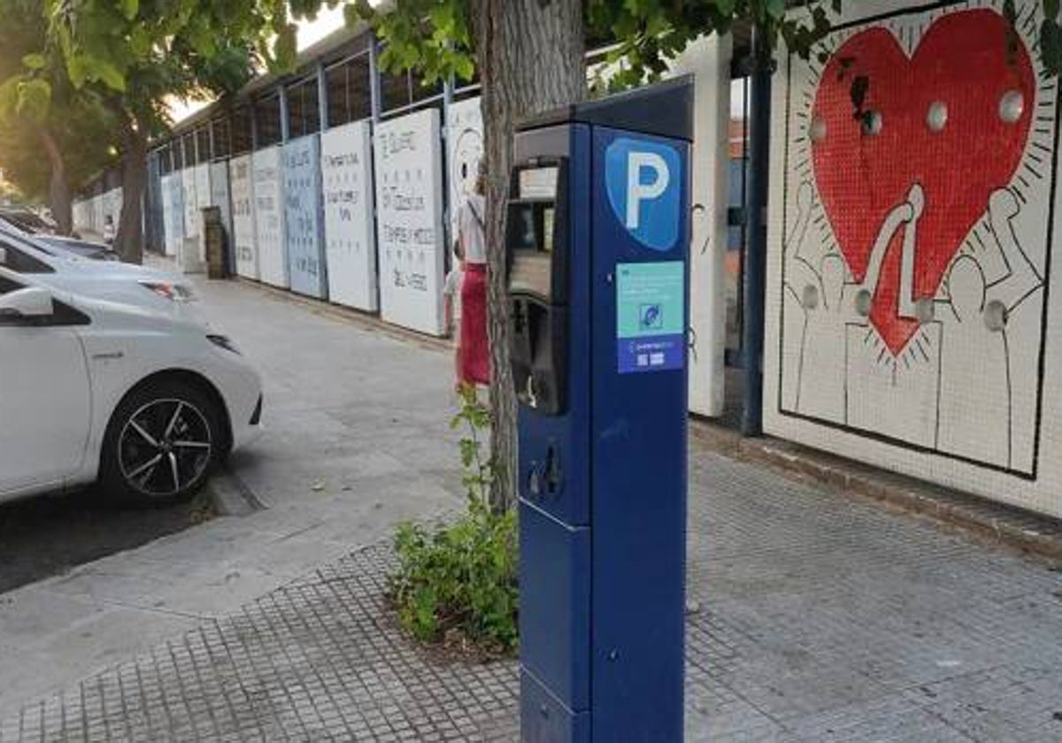 Parquímetro de la zona ORA en la localidad puntaumbrieña