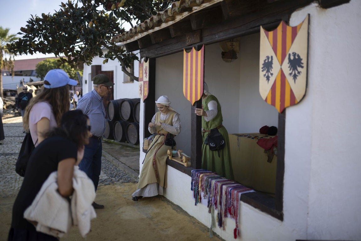 La jornada de puertas abiertas del Muelle de las Carabelas, en imágenes