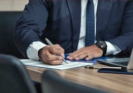 La Junta adelanta el segundo pago de 5.382 euros a los abogados de Huelva para la asistencia jurídica en prisiones