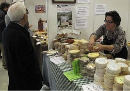 Cita indispensable para este puente de diciembre en Huelva: el Mercado del Queso Artesano en Aracena