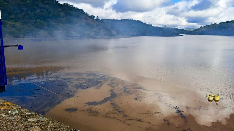 El pantano de Beas empieza a desembalsar agua