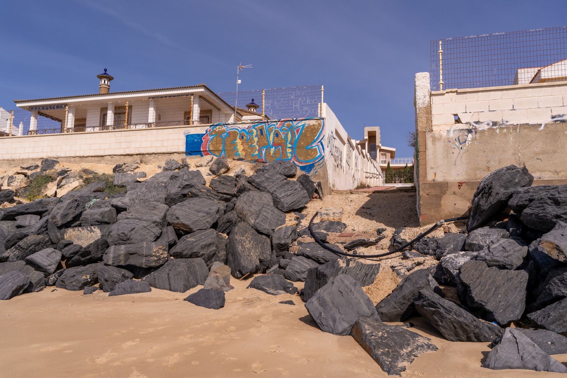 Así está la playa de El Portil a 54 días de la Semana Santa