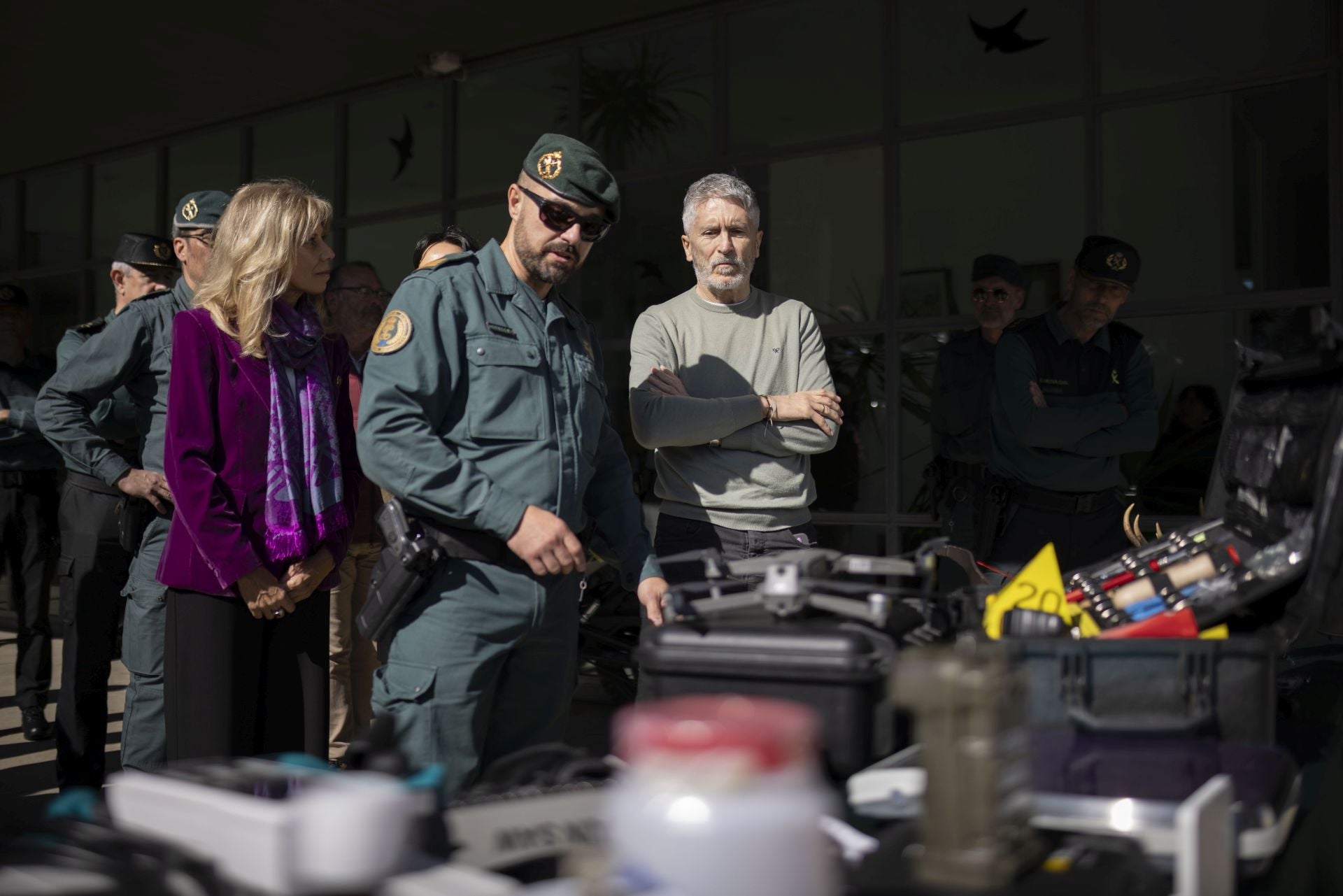 Las imágenes del ministro del Interior en el centro del Seprona de Doñana