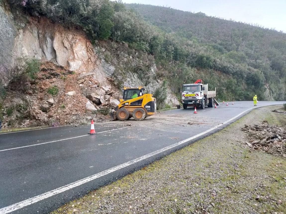 El paso de la borrasca Jana por la provincia de Huelva, en imágenes
