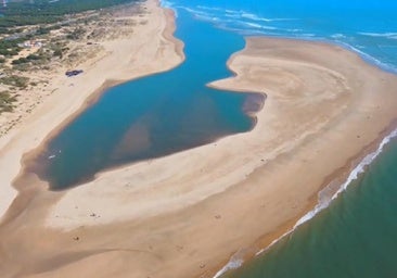 Así es la gran lengua de arena que se ha formado en El Portil: «Maravillas de la naturaleza»