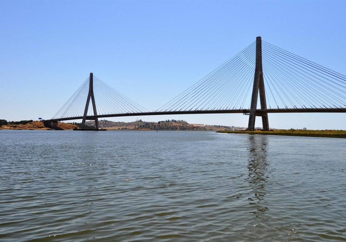 El puente sobre el río Guadiana