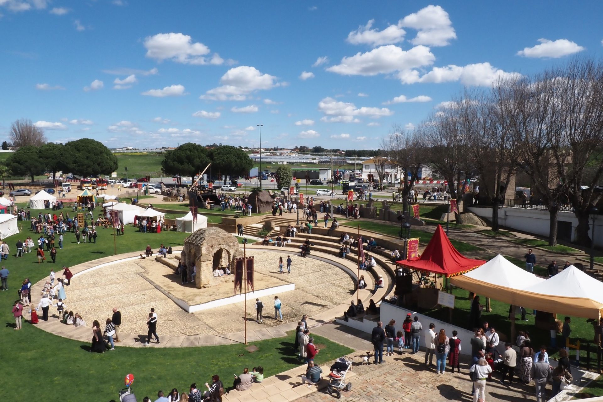 Lleno hasta la bandera en la Feria Medieval de Palos de la Frontera