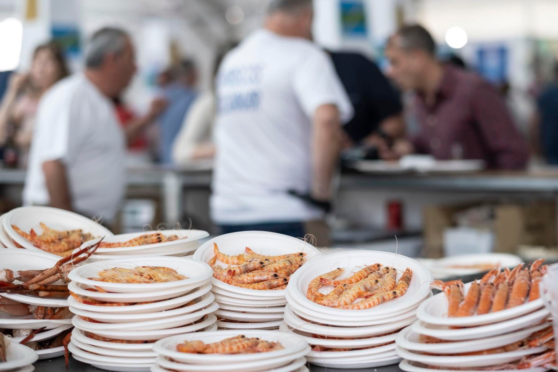 La jornada inaugural de la Feria de la Gamba de Punta Umbría, en imágenes