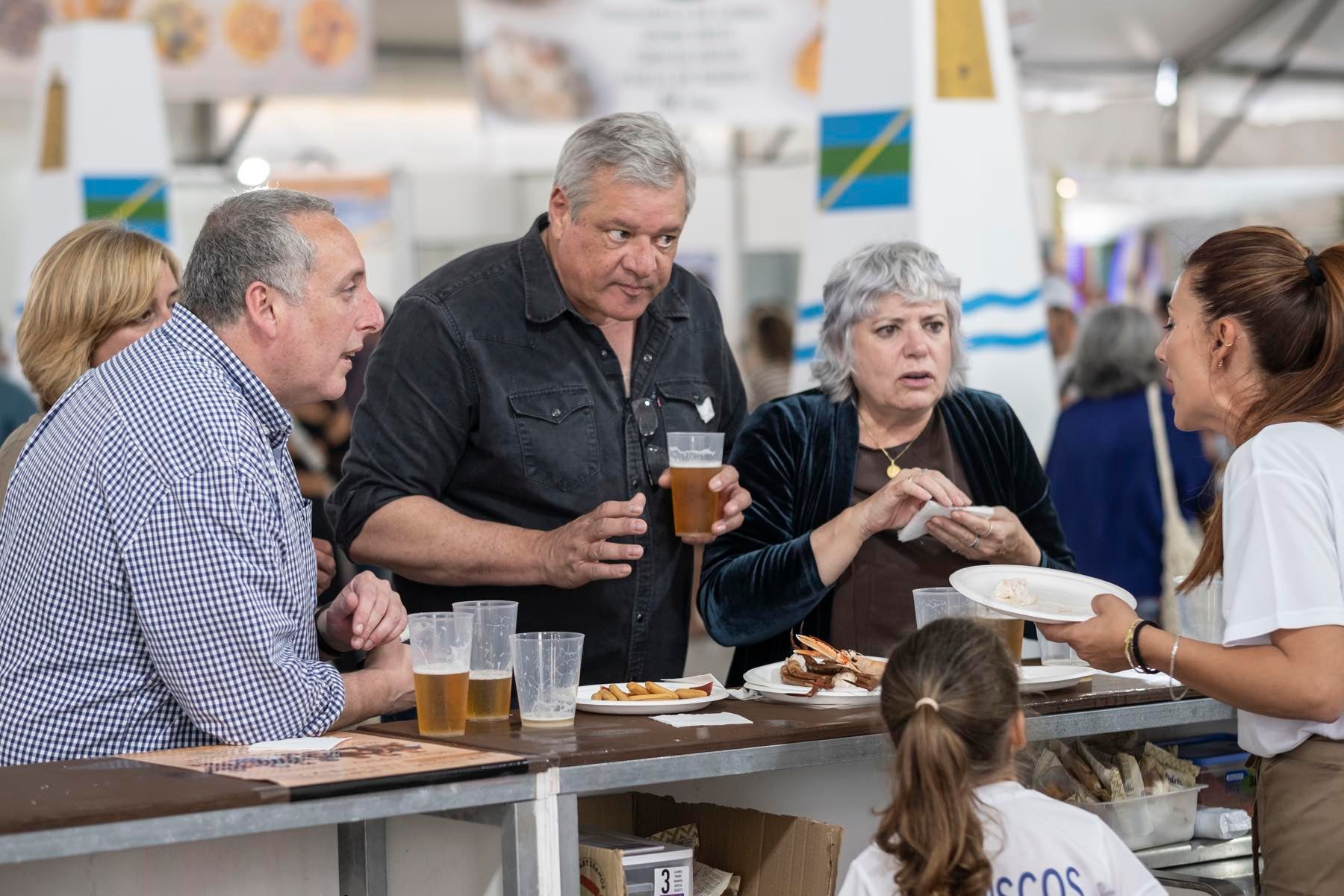 La jornada inaugural de la Feria de la Gamba de Punta Umbría, en imágenes