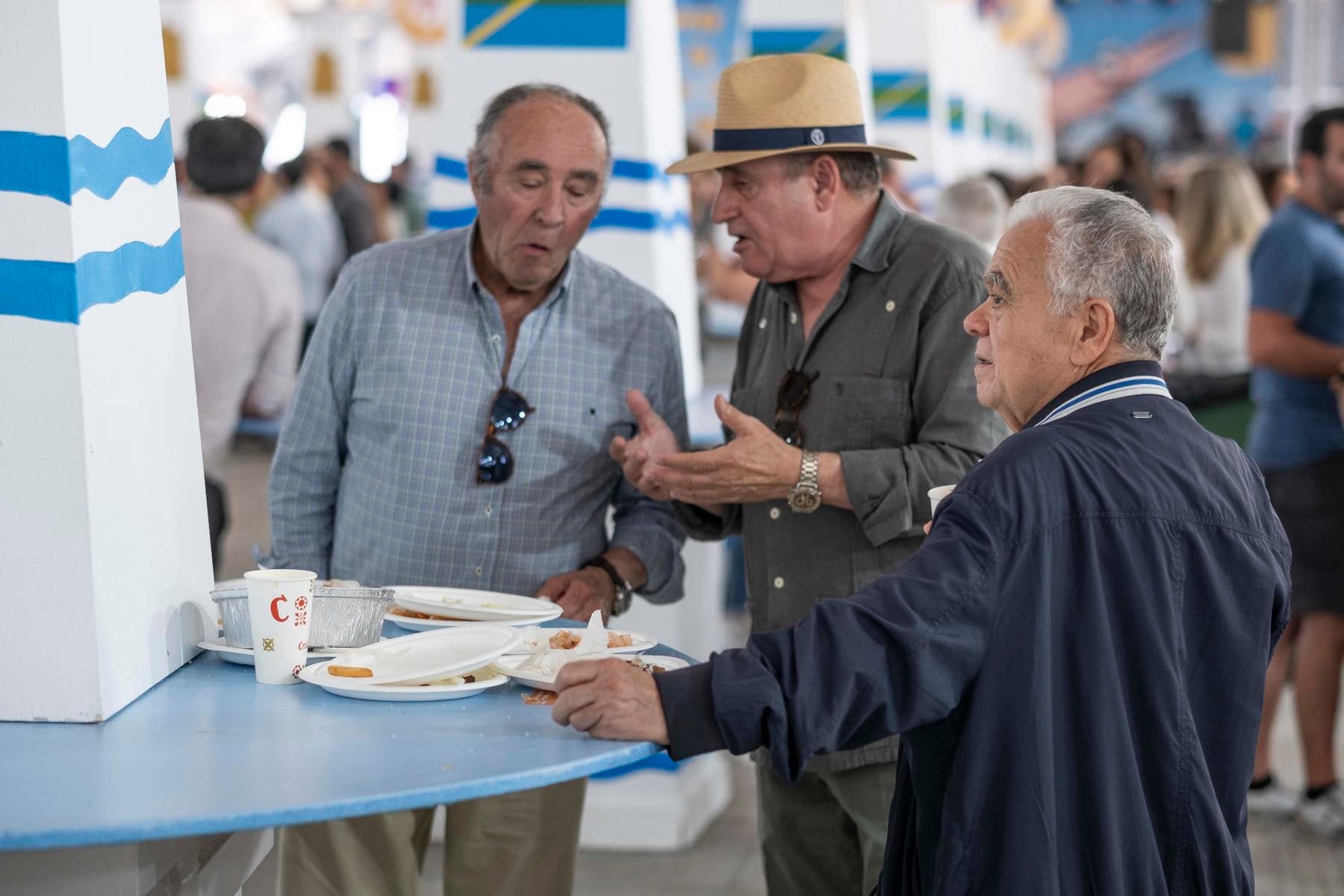 La jornada inaugural de la Feria de la Gamba de Punta Umbría, en imágenes