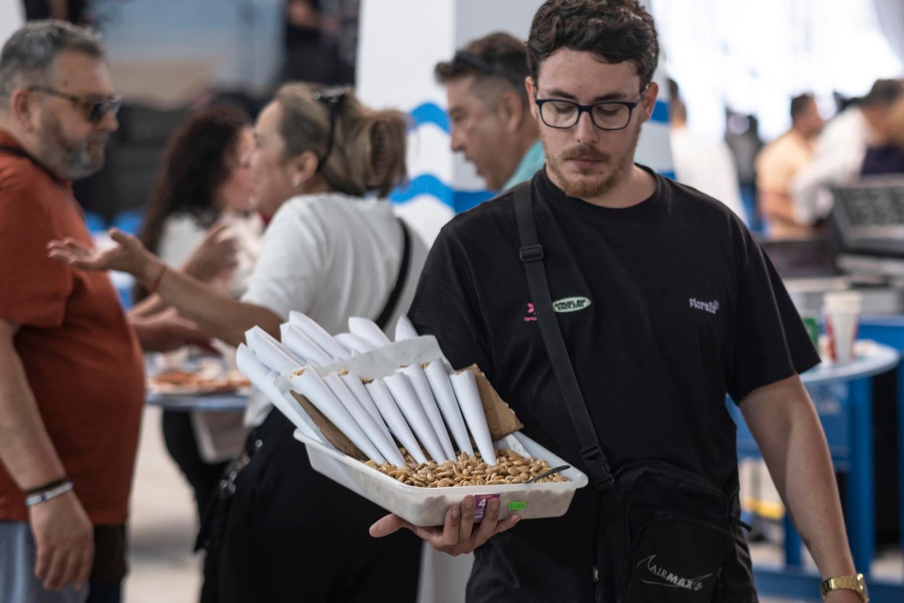 La jornada inaugural de la Feria de la Gamba de Punta Umbría, en imágenes