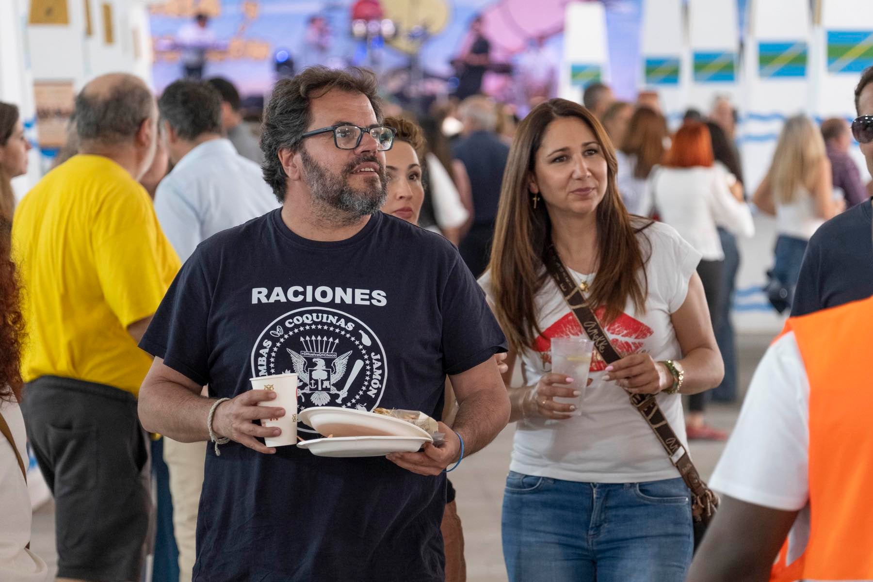 La jornada inaugural de la Feria de la Gamba de Punta Umbría, en imágenes