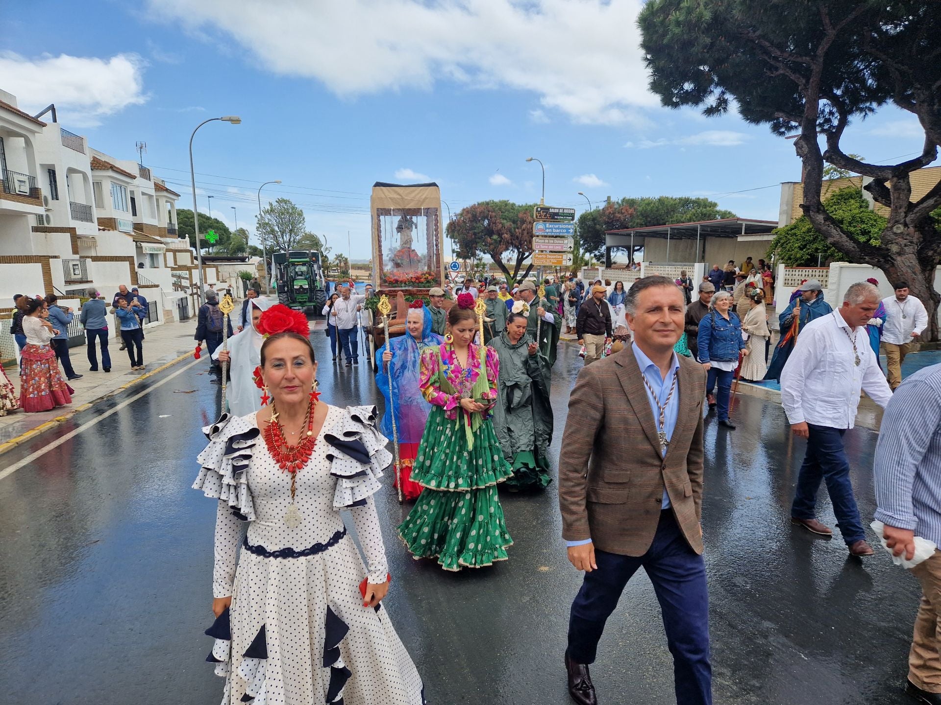 El inicio de la Romería de Mazagón, en imágenes