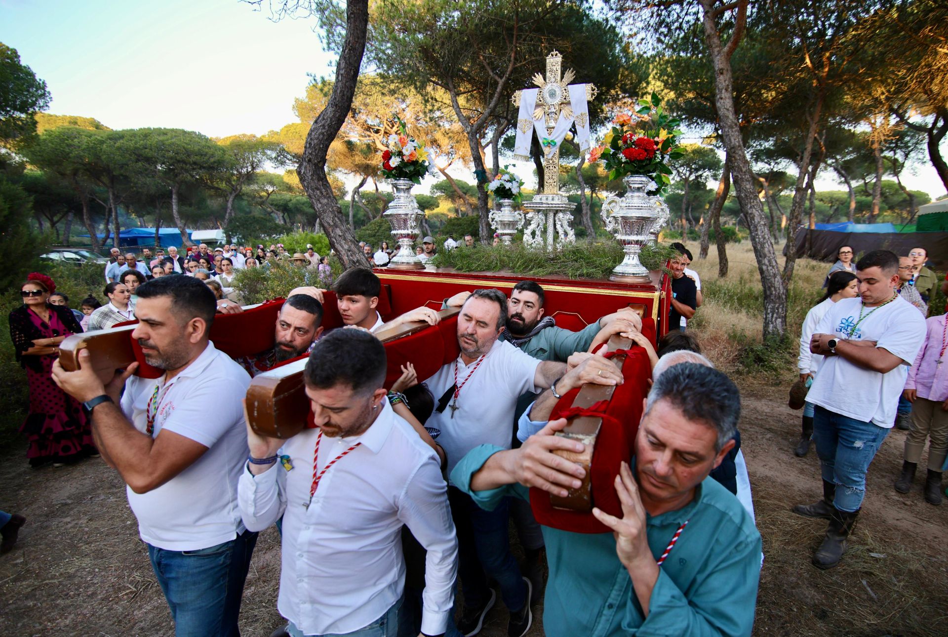 La romería de la Santa Cruz de Punta Umbría, en imágenes