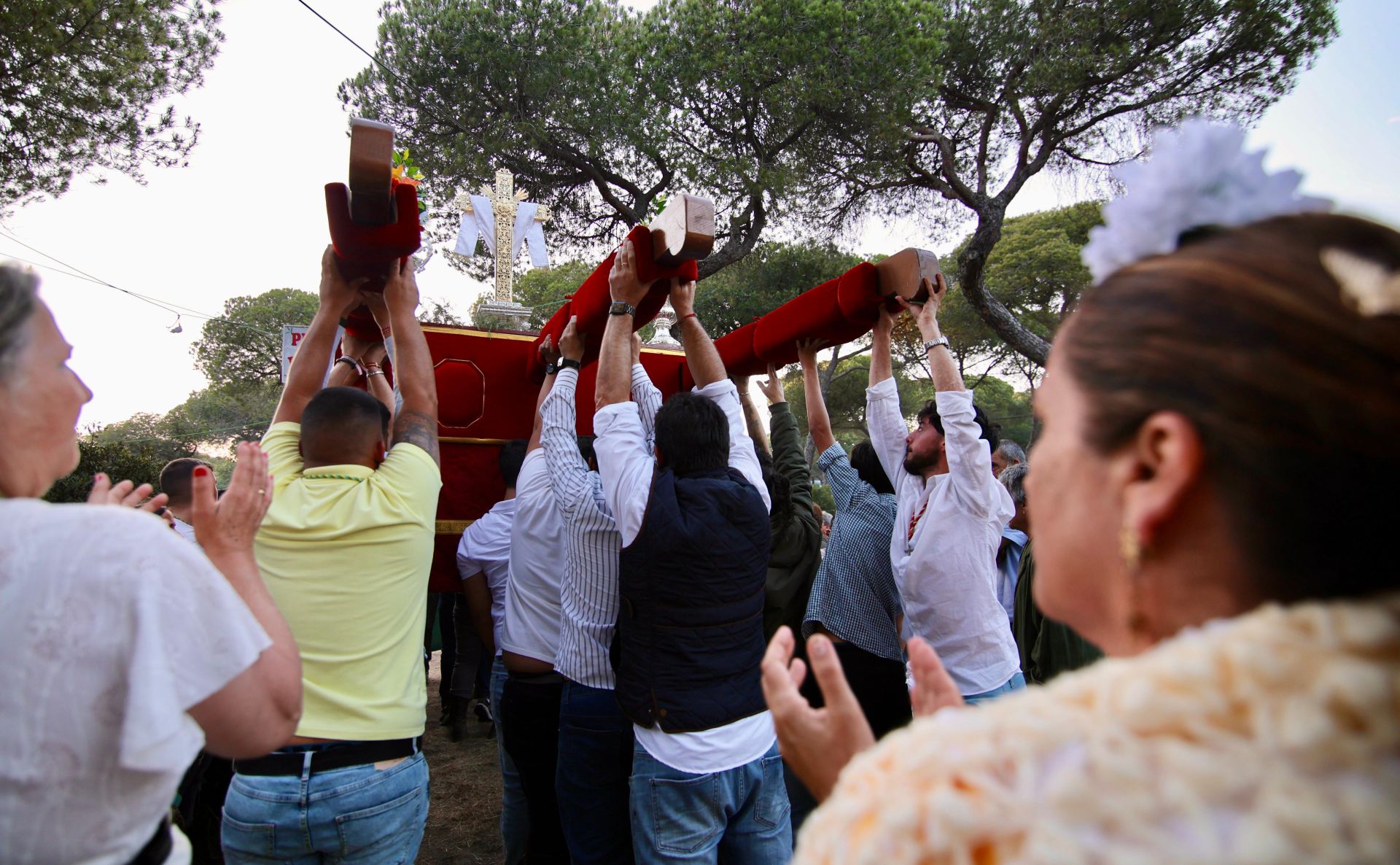 La romería de la Santa Cruz de Punta Umbría, en imágenes