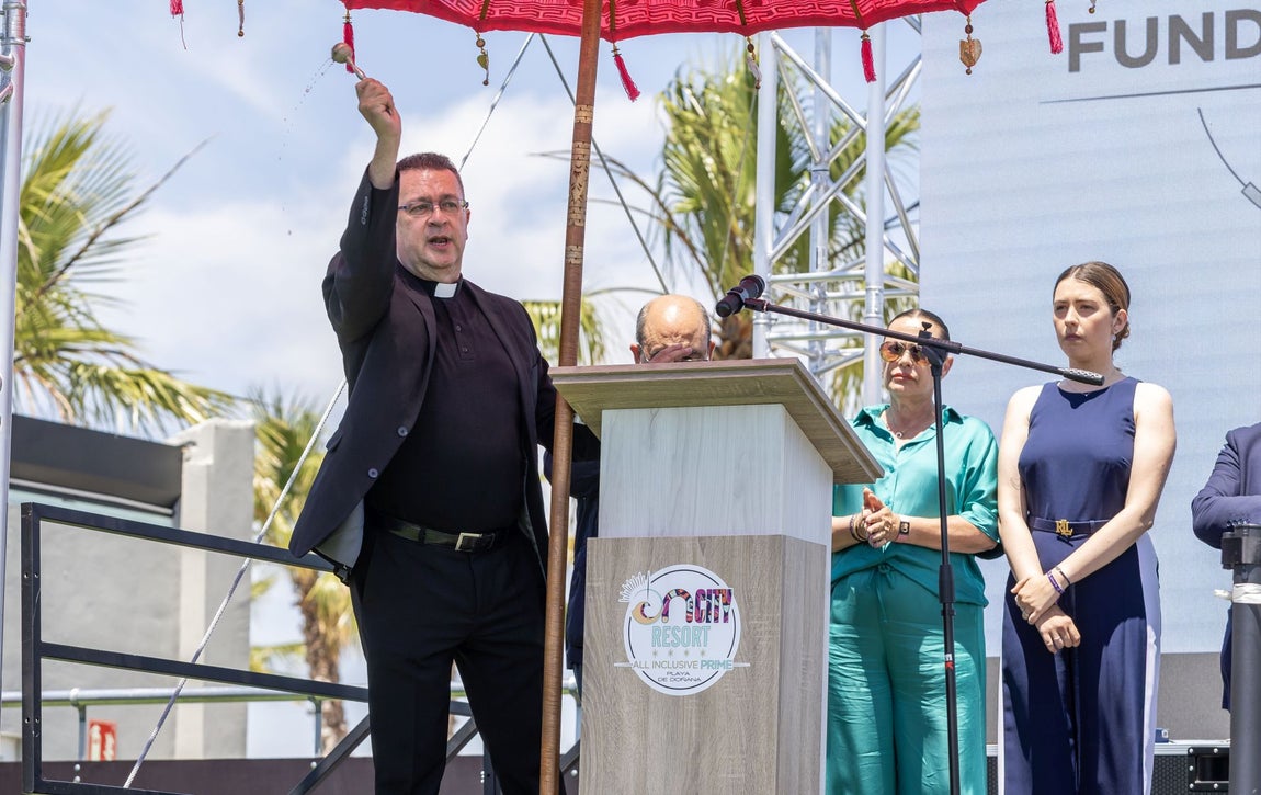 La inauguración del On City Resort de Matalascañas, en imágenes