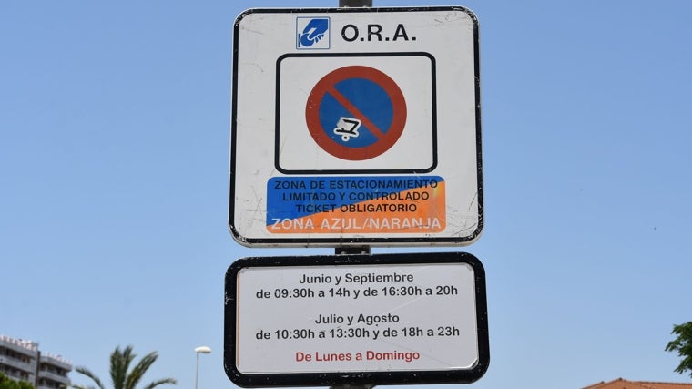 Cartel explicativo sobre la zona ORA de Punta Umbría